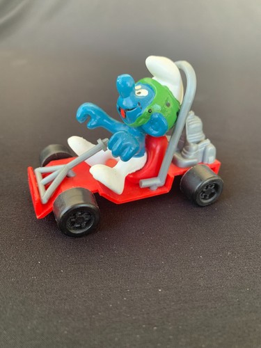 Vintage smurf kart figure - go-kart,