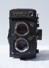 Yashica Mat 124G 6x6 TLR + Bright Screen + new seals + working light mtr + MINT