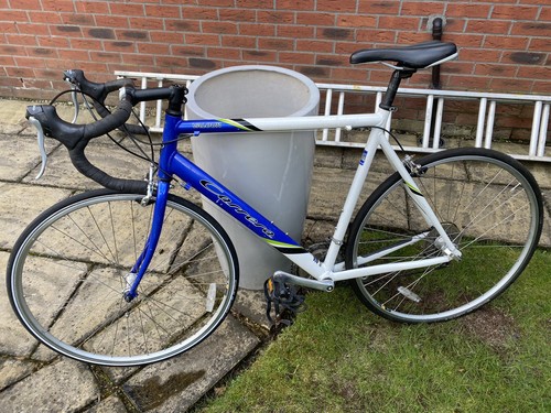 Carrera valour 6061 - road, bike
