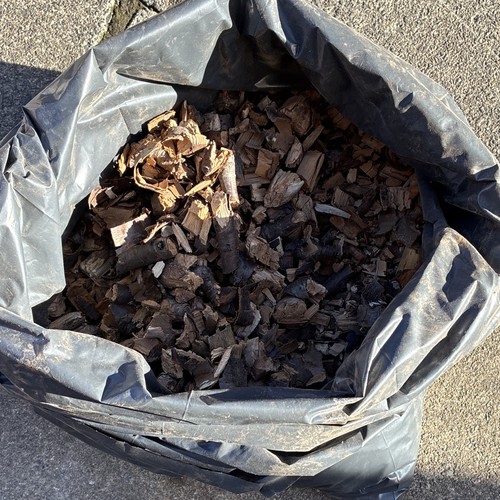 Cherry wood chip mulch - kg,