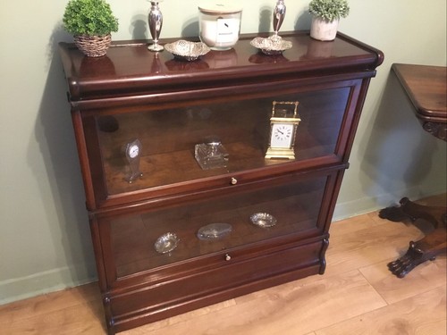 Quality antique mahogany - a,