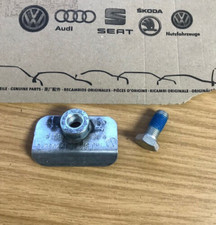 VW TRANSPORTER T5 T6 - D Pillar Brackets Shuttle Seat Belt Reinforcement Plate