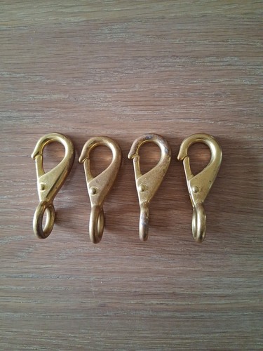 Bronze snap shackle with fixed - snap,
