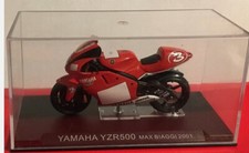 YAMAHA YZR500 MAX BIAGGI 2001