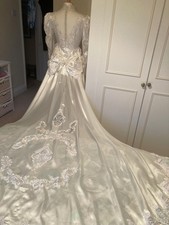 Stunning  1980s 1990s  Ivory