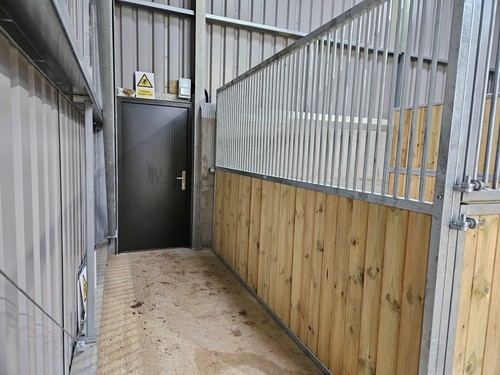Internal stables equestrian - internal,