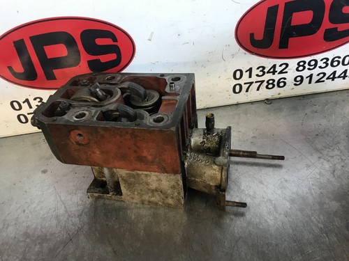 Individual cylinder head - , x
