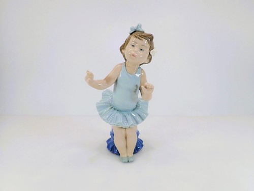 Lladro 5104 sallie little - sallie,