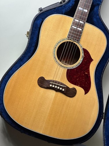 Gibson custom shop hummingbird - gibson,