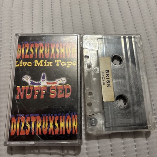Dizstruxshon brisk mark - brisk, eg