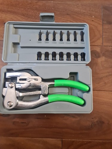 Metal hole punch kit hand - metal, held