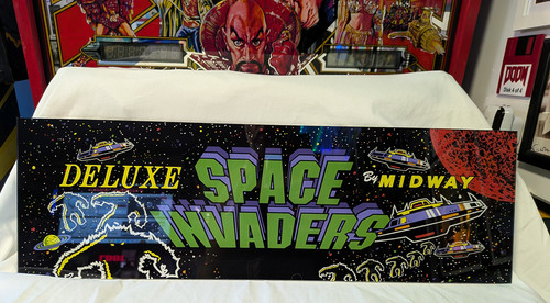 Arcade space invaders - invaders, deluxe
