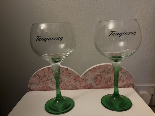 Pair stylish tanqueray - stylish, gin