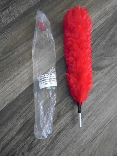 Black watch red feather plume - black,