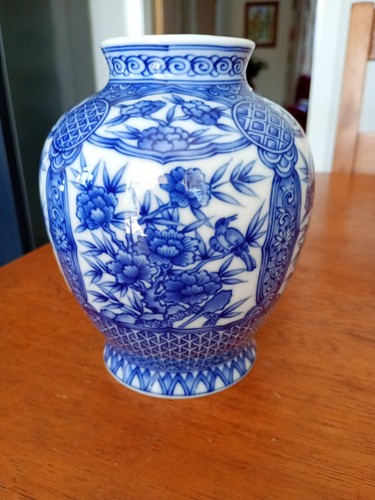 Ginger jar oriental - ginger, jar.