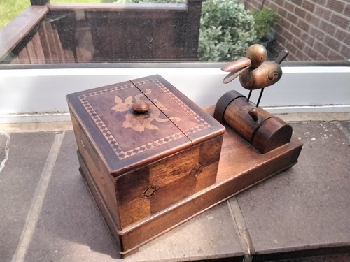 Novelty treen vintage pecking - novelty,