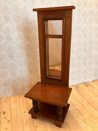Dolls house scale artisan - house,