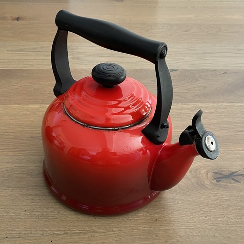 Creuset stove top - le, kettle