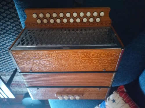 Vintage hohner pressed wood - -,