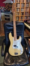 Fender Player Precision Bass