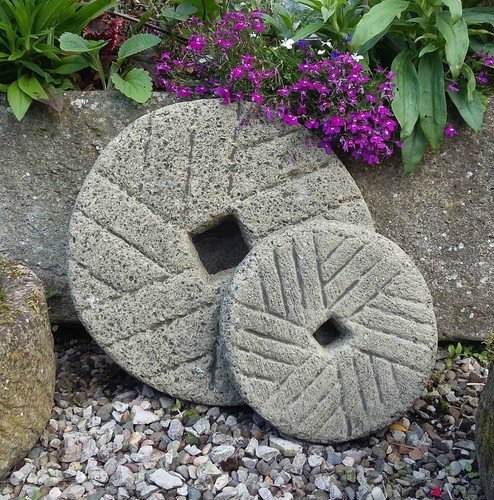 Stone garden pair rustic - pair,