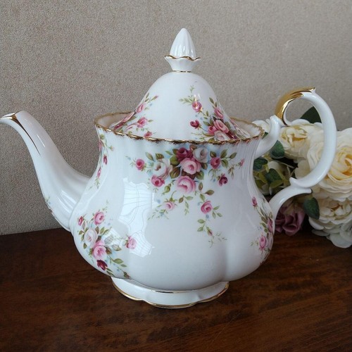 Royal albert cottage garden - cottage,
