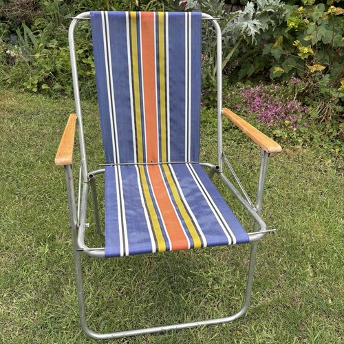 Vintage blue striped deckchair - blue,