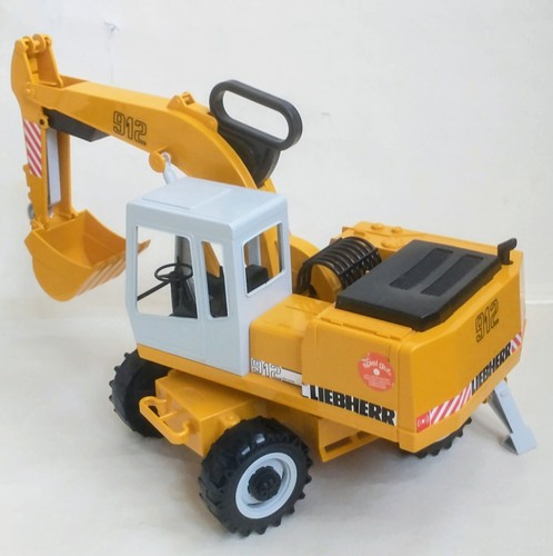 Large bruder liebherr 912 - large,