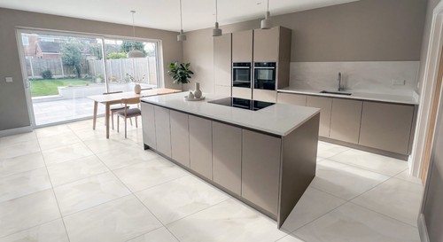 Beige 600x600 matt wall - beige,