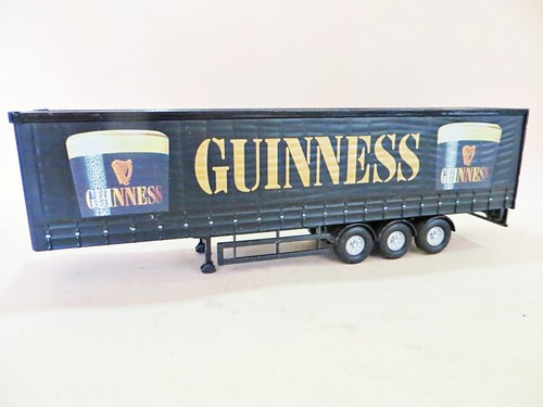 Corgi axle curtainside - '3,