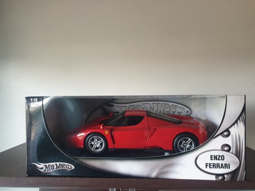 Hot wheels ferrari enzo - hot,