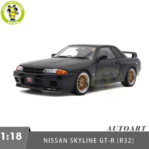 Nissan skyline r r32 - 1/18,