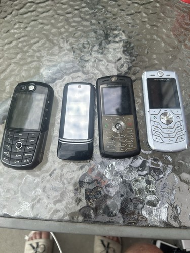 Motorola mobile phone - phone, vintage