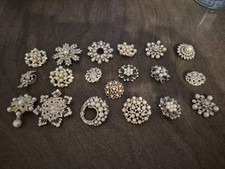 18 Brooches for Bridal Brooch