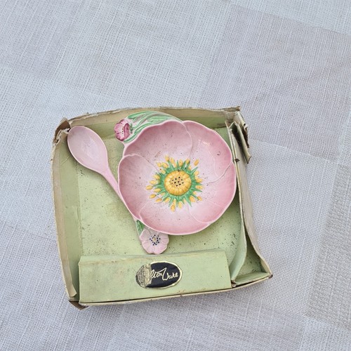 Carlton ware pink - carlton,
