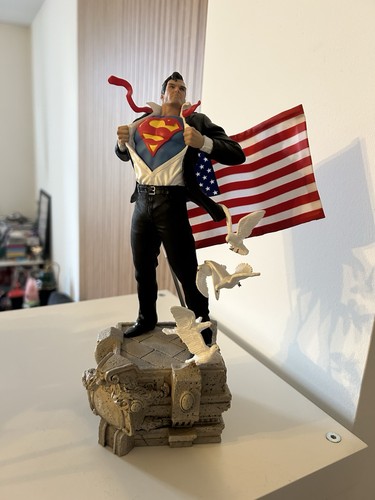 Iron studios scale clark - 1/10,