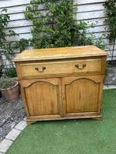 Kitchen / living room dresser