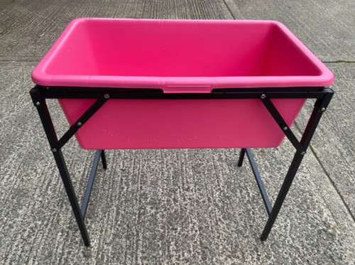 Pink dog bath tub elevated - pink,