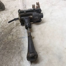 Mercedes-Benz W123 1983 Gear