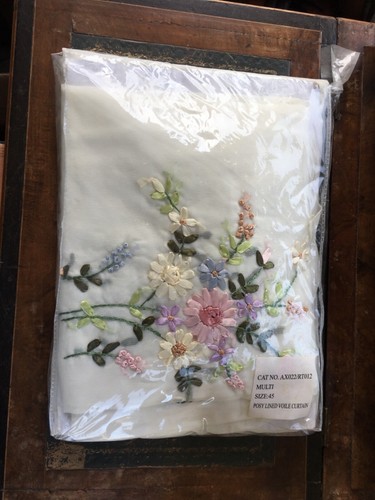 White posy lined voile - white,