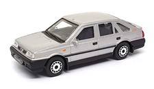 Burago 1/43 Scale Diecast 11145 - FSO Polonez Caro - Silver
