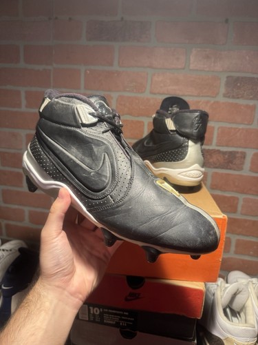 Nike air vick cleat black - vick,