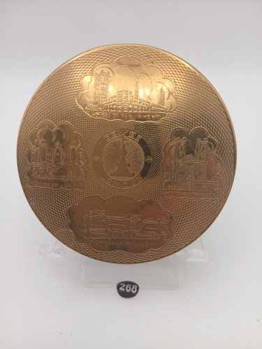 Lovely vintage powder compact - vintage,