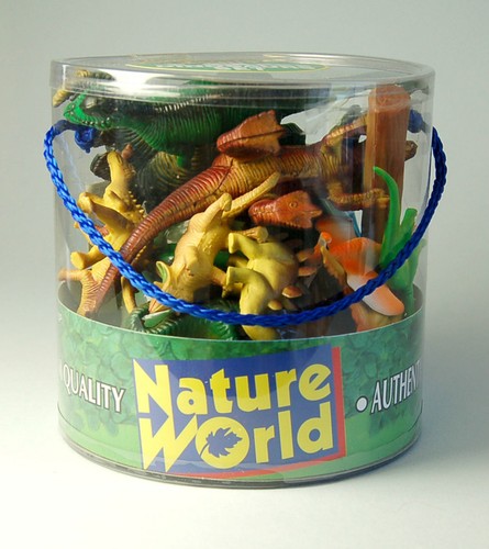 Large tub dinosaurs plastic - of,
