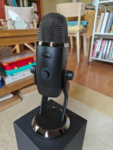 Blue yeti microphone - blue,