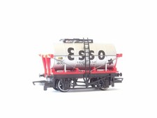 Hornby Silver Esso Tanker /