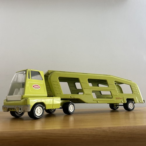 Lime green tonka car - green,