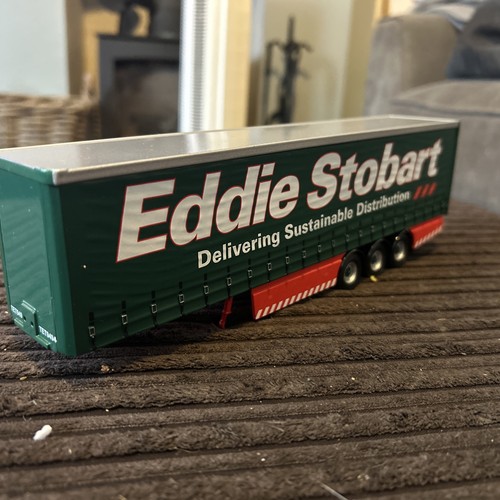 Corgi modern truck heavy - modern,