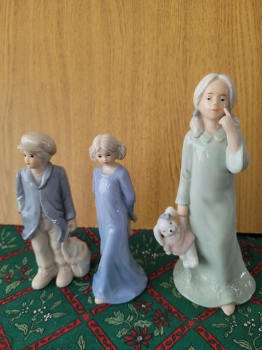 Sbl regal house figurines set - sbl,