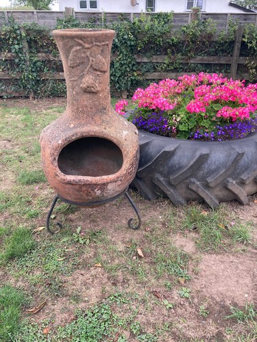 Gigantic clay terracotta - gigantic,